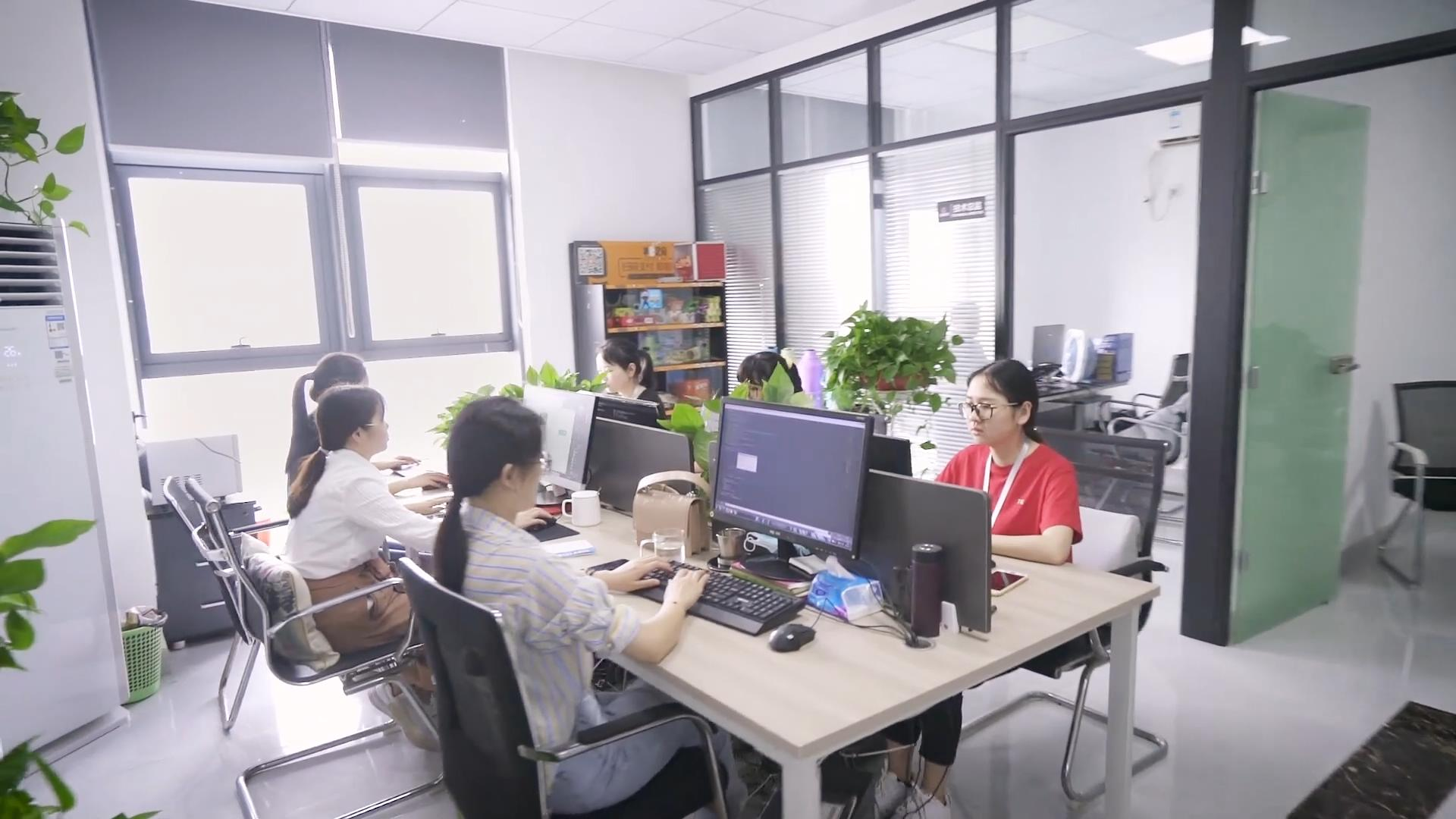 和记官网中小企业做官网有必要定制吗？靠谱和记官网网站建设公司怎么选